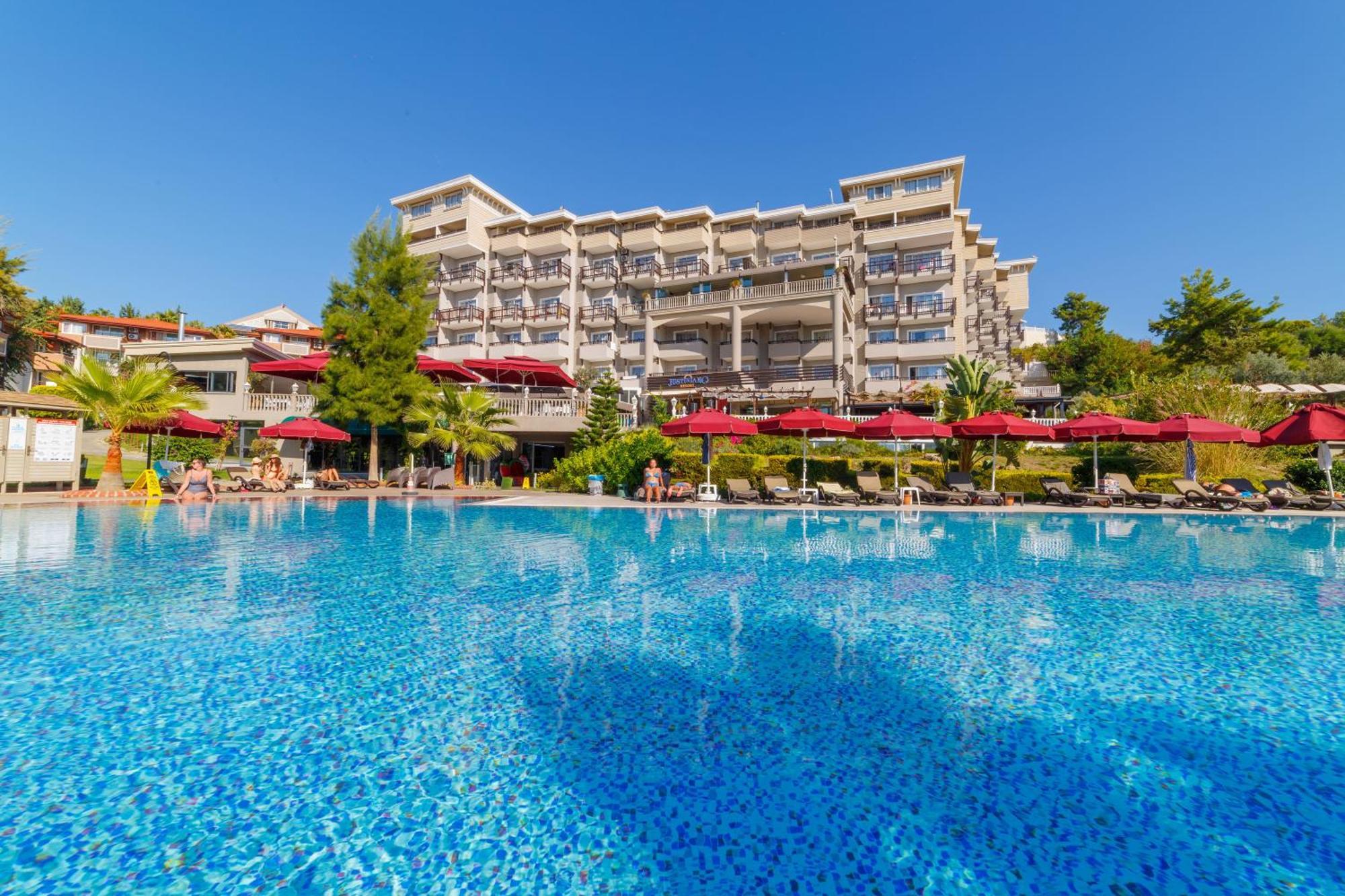אוקורקאלאר Justiniano Theodora Resort מראה חיצוני תמונה
