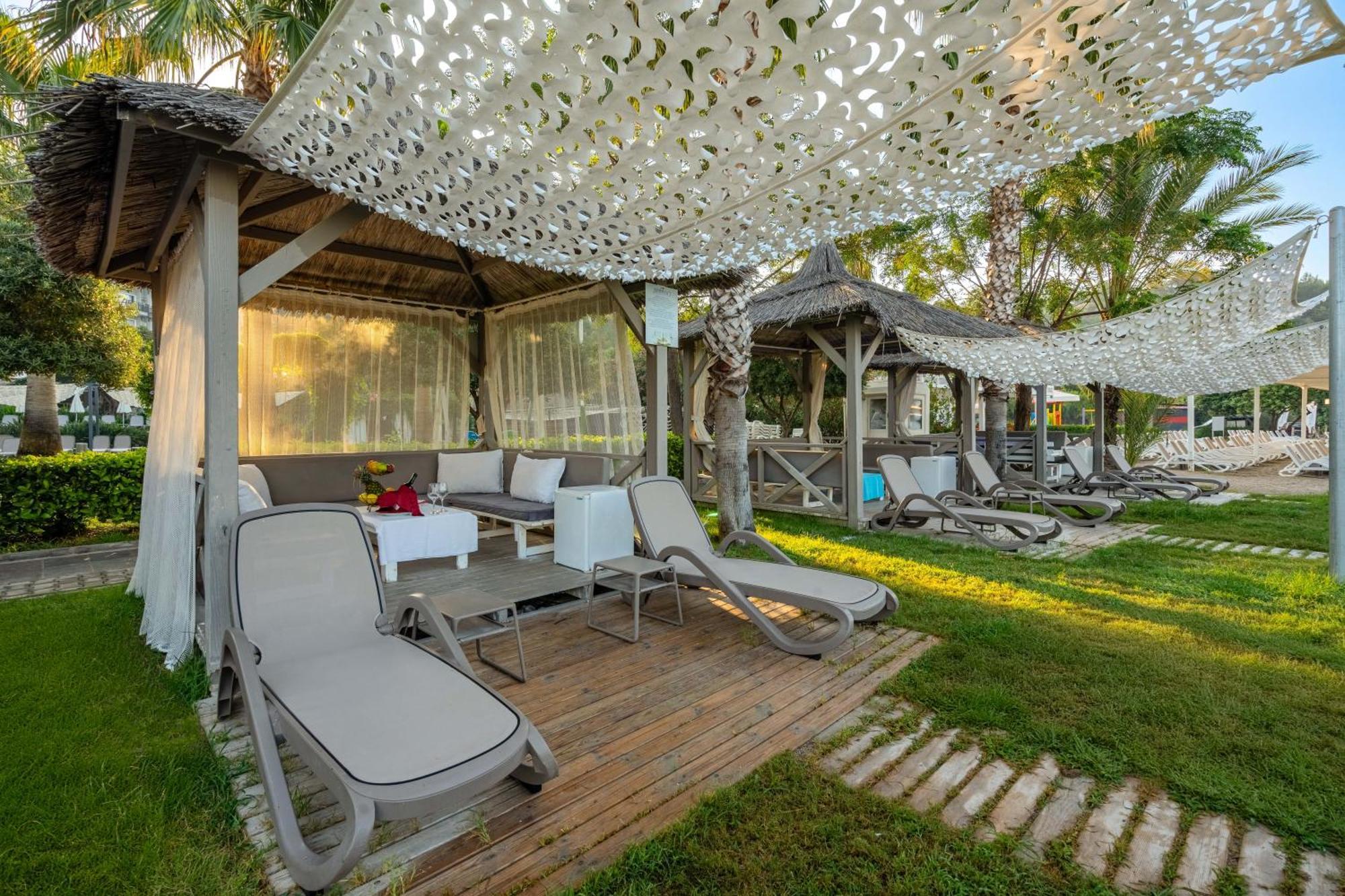 אוקורקאלאר Justiniano Theodora Resort מראה חיצוני תמונה